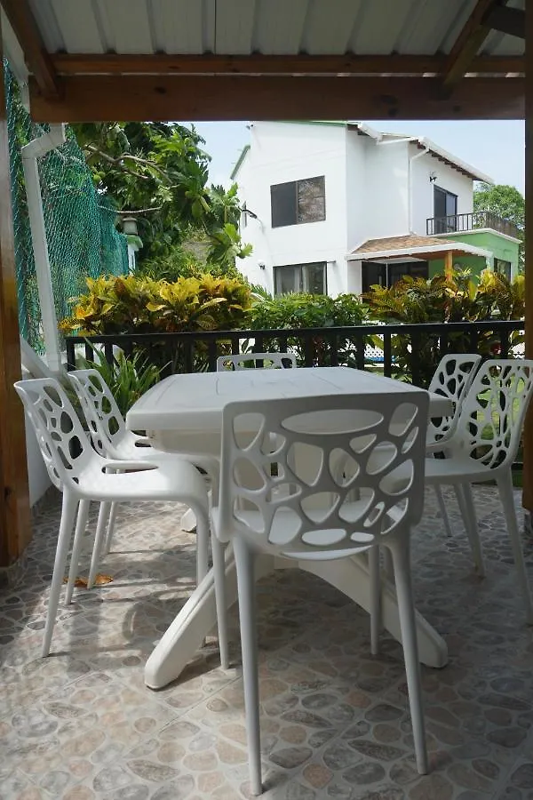 Cozy Cottage Posada Turistica San Andres  2*, San Andres (San Andres and Providencia Islands)