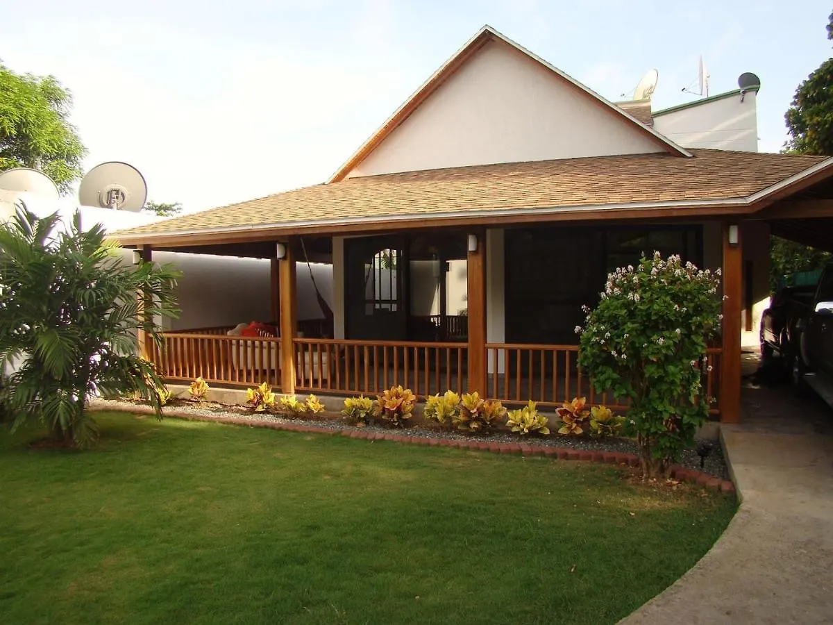 Guest house Cozy Cottage Posada Turistica San Andres
