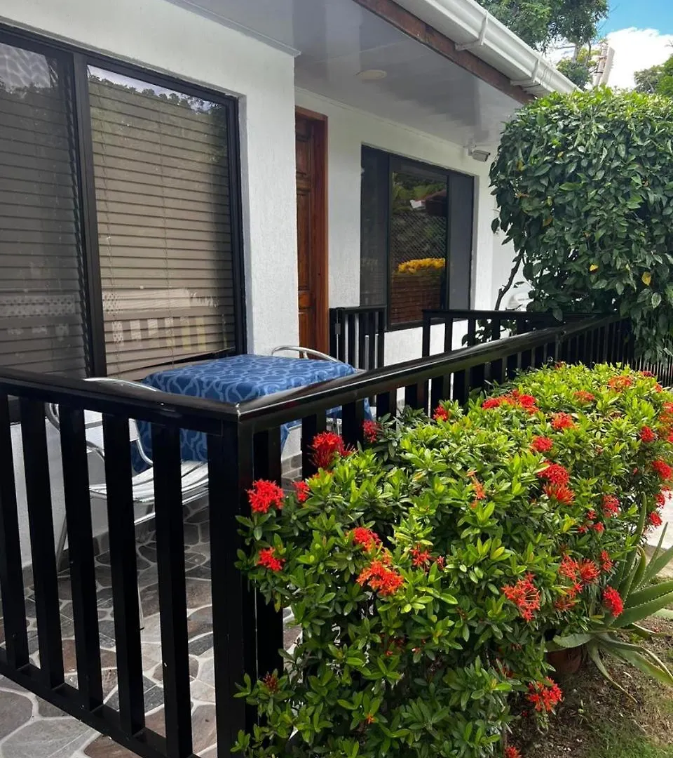 Cozy Cottage Posada Turistica San Andres  Guest house